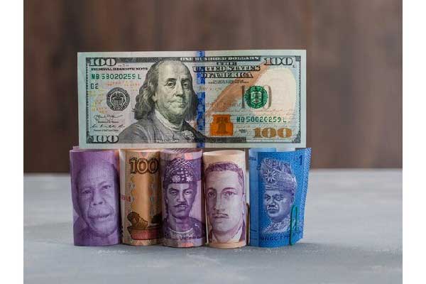 特朗普赦免币安创始人赵长鹏